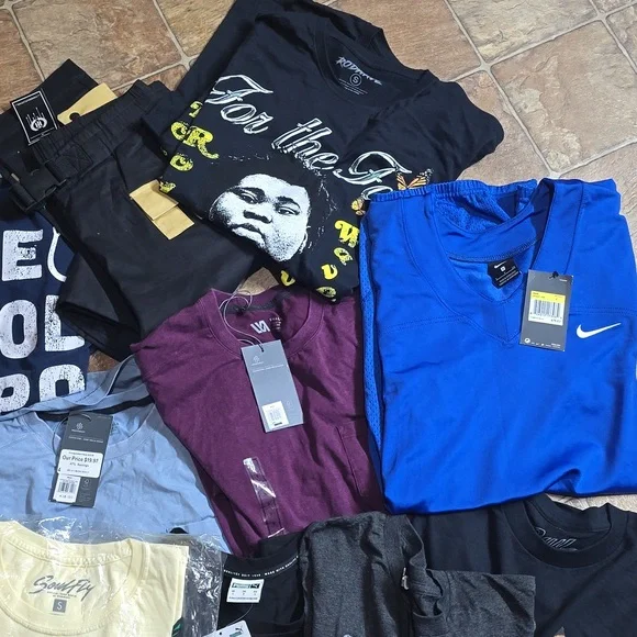 Size Small Bundle 16NWT 1Used - Picture 3 of 4